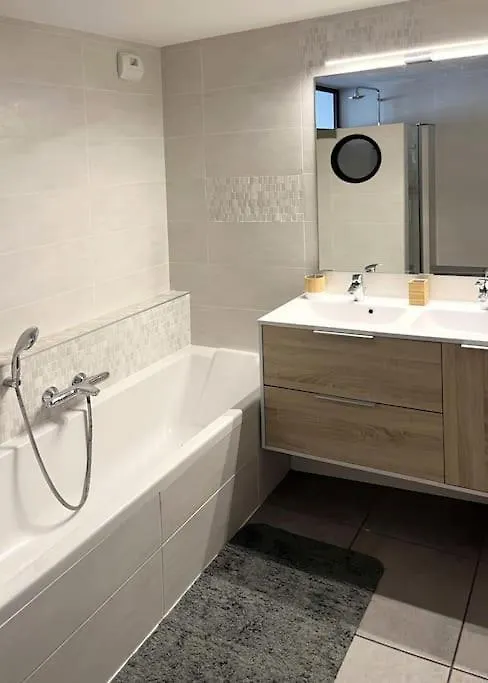 Apartment Chez Marlay, Centre Ville , 3 Chambres , Clim Annecy